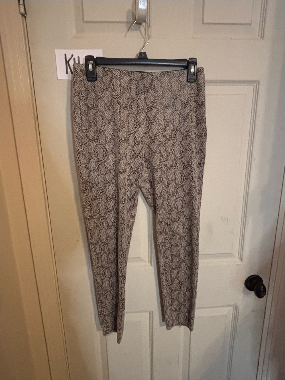 Butterfly Snake-Print Leggings in Taupe and Black